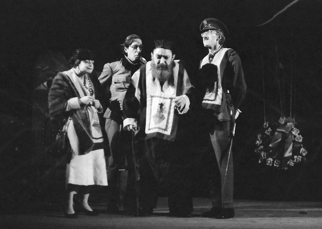 El horroroso crimen de Peñaranda del Campo, versión de J. L. Alonso de Santos sobre el texto de Pío Baroja, por Teatro Libre (1978). Fotógrafo: Beltrán. Procedencia: CDAEM.