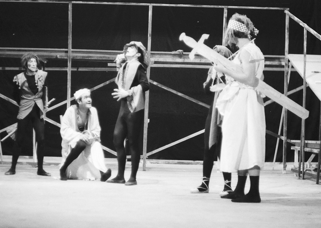 Historia de Juan de Buenalma, por Los Goliardos (1968). Fotógrafo: Beltrán. Procedencia: CDAEM.