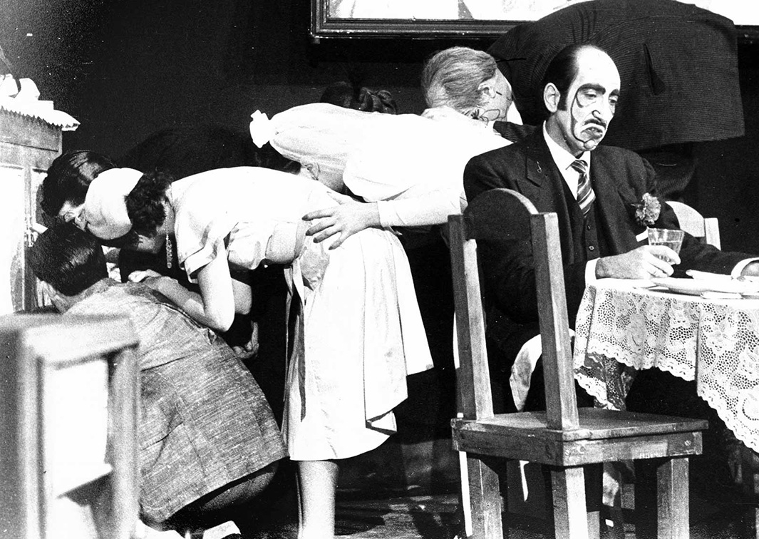 La boda de los pequeños burgueses, por Los Goliardos (1970). Procedencia: CDAEM.