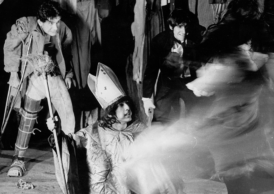 La orgía, de Enrique Buenaventura, por Esperpento Teatro Joven (1974). Procedencia: CDAEM