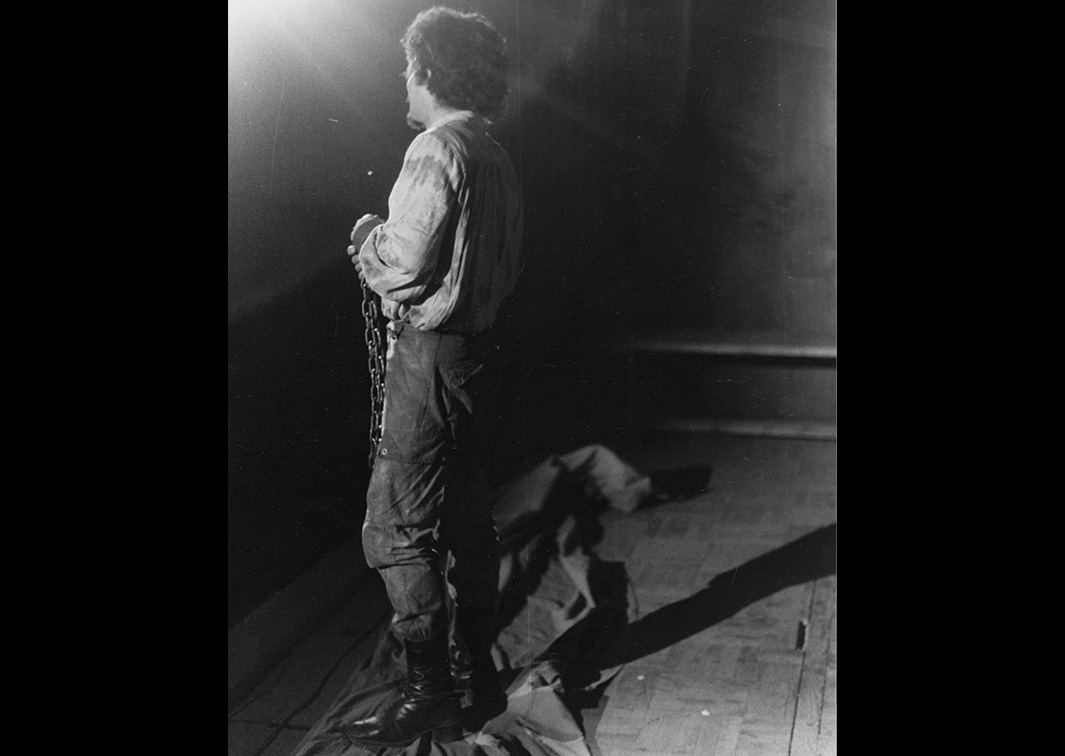 La sangre y la ceniza, de Alfonso Sastre, por el Colectivo El Búho (1977). Procedencia: CDAEM.