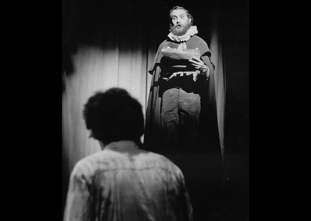 La sangre y la ceniza, de Alfonso Sastre, por el Colectivo El Búho (1977). Procedencia: CDAEM.