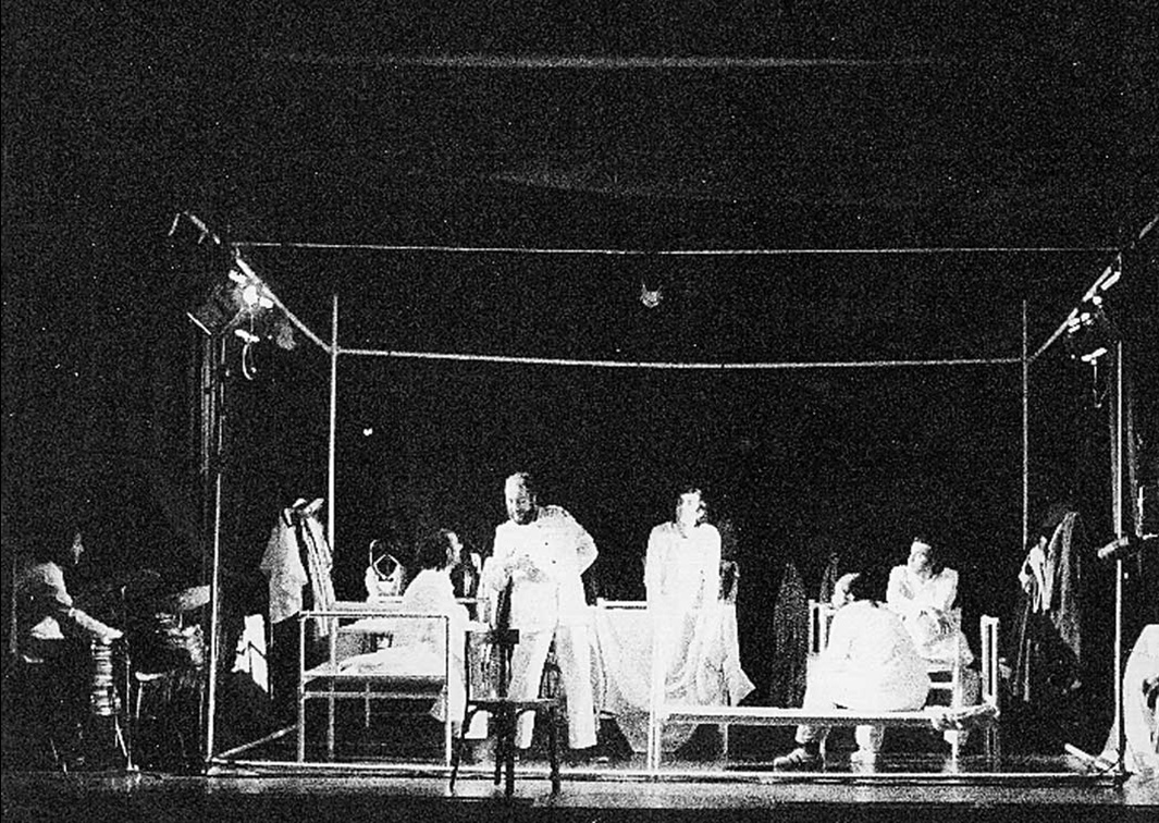 Vivir por Bilbao, del colectivo, por Cómicos de la Legua (1975). Fotógrafo: C. del Olmo. Procedencia: CDAEM.