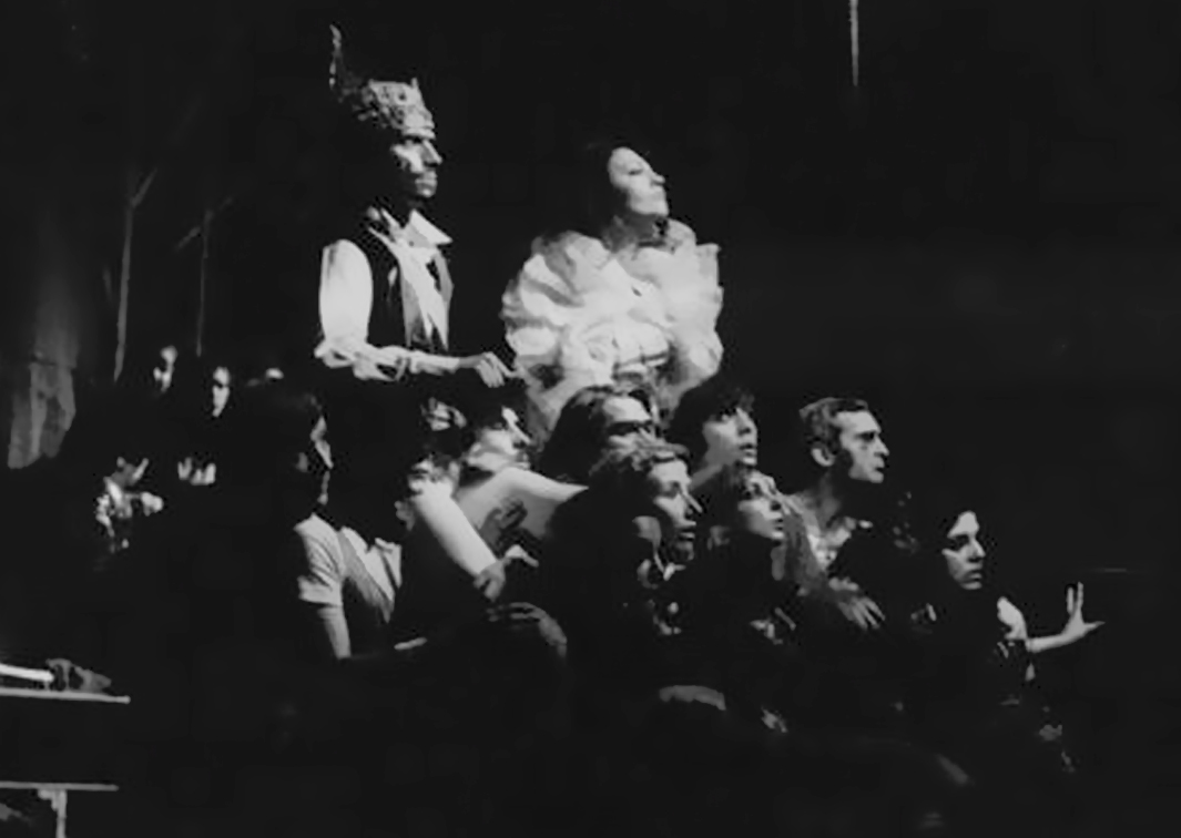 Akelarre. El último gallinero (1969). Fotógrafo: Manuel Martínez Muñoz. Procedencia: CDAEM. 