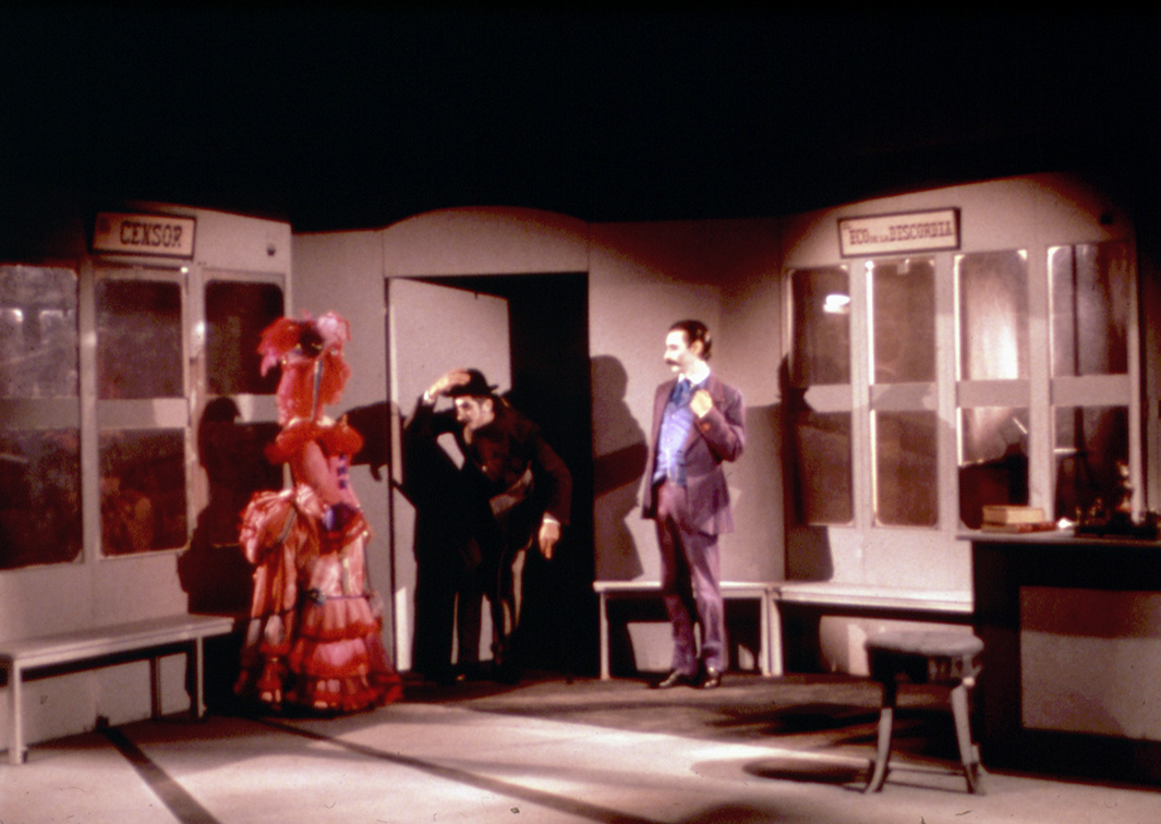 El gran filón, dramaturgia de Eduardo Benito a partir de la comedia de Tomás Rodríguez Rubí (1980). (Procedencia: CDAEM). 