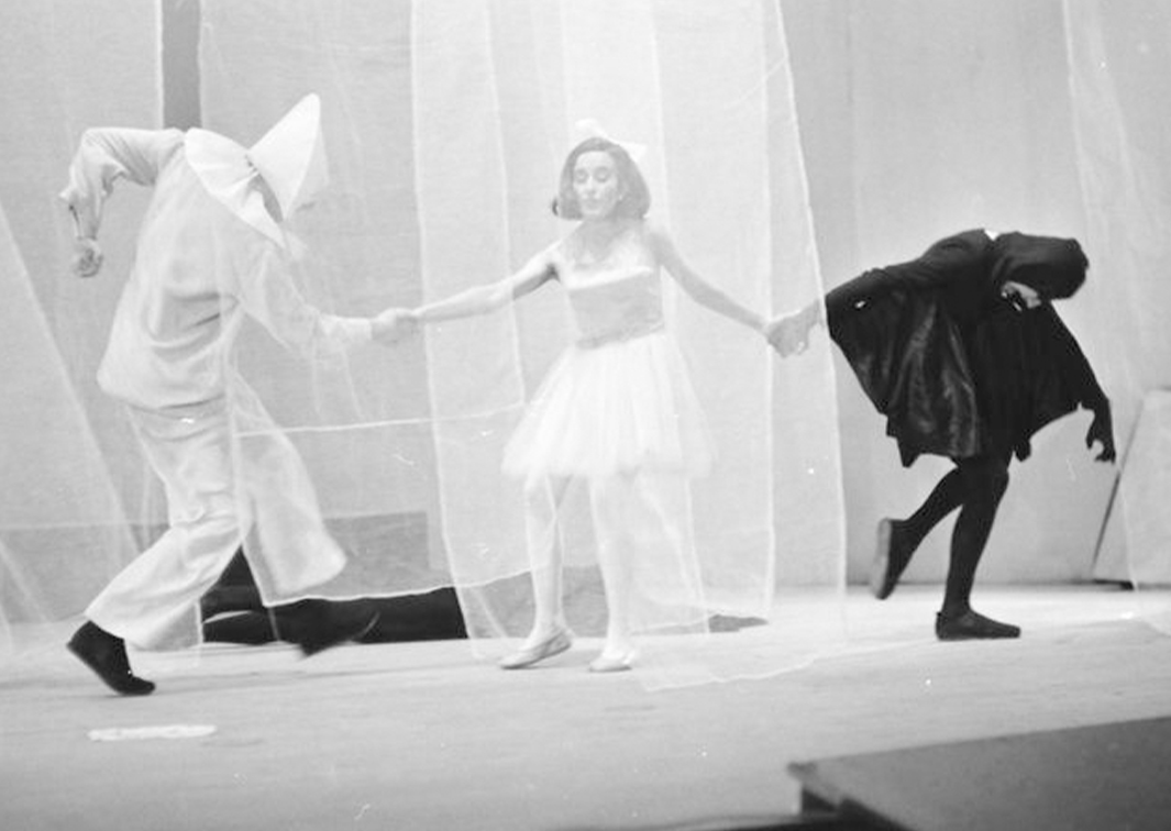 Corral de Comedias. Aventura en el espacio, de Fernando Herrero. (1969). Fotógrafo: Beltrán. Procedencia: CDAEM.
