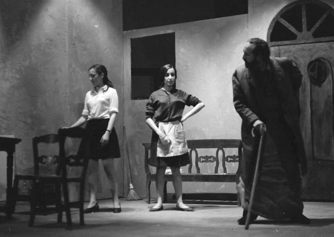 Corral de Comedias. Raíces, de Arnold Wesker (1970). Fotógrafo: Beltrán. Procedencia: CDAEM.