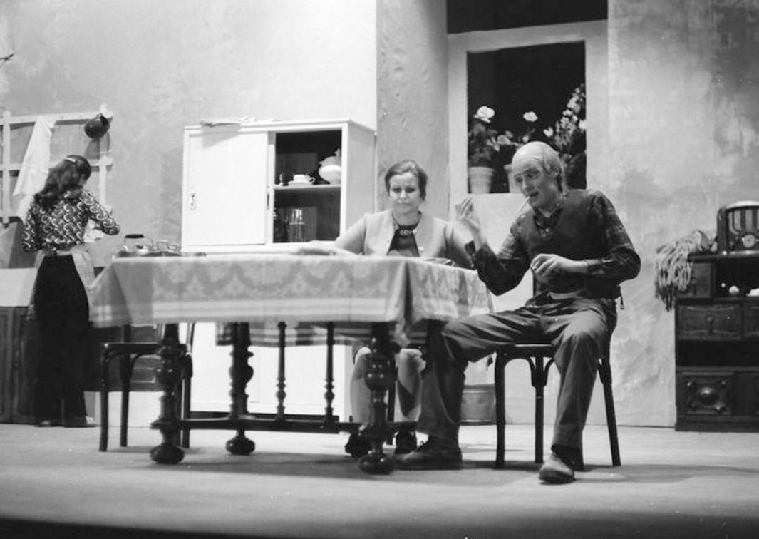 Corral de Comedias. Raíces, de Arnold Wesker (1970). Fotógrafo: Beltrán. Procedencia: CDAEM.