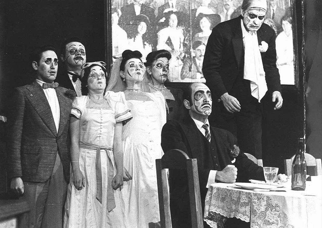 Los Goliardos. La boda de los pequeños burgueses, de Bertolt Brecht (1970). 