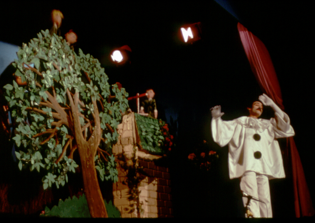 Teatro de la Ribera. Historias de un jardín, sobre cuentos de Oscar Wilde y Pilar Laveaga (1979). Procedencia: CDAEM.